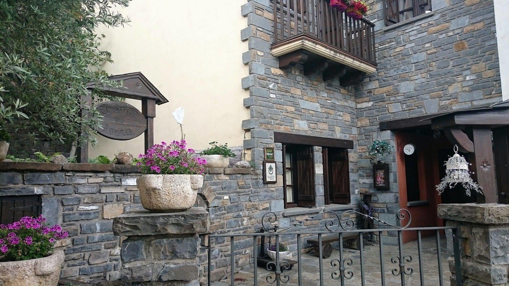 El Rincon De Andrea Apartamentos Biescas  Exterior photo